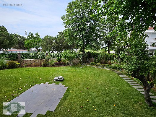 Caddebostan'da Satılık Geniş ve Modern 4+1 Daire | 180 m²