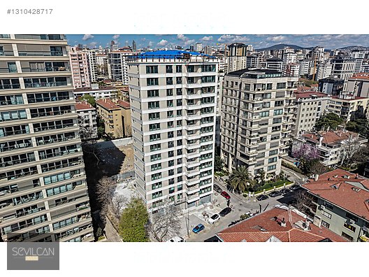 Caddebostan'da Panoramik Manzaralı, 250 m² Genişliğinde 4+1 Lüks Daire