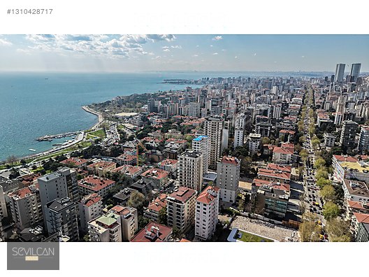 Caddebostan'da Panoramik Manzaralı, 250 m² Genişliğinde 4+1 Lüks Daire