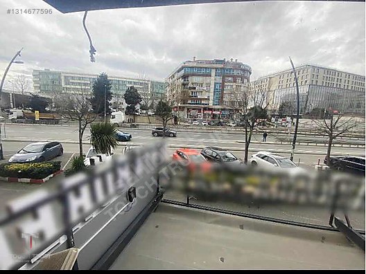 Beylikdüzü Adnan Kahveci'de 170 m² Satılık Dükkan