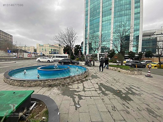 Beylikdüzü Adnan Kahveci'de 170 m² Satılık Dükkan