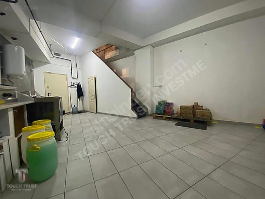 Beylikdüzü Adnan Kahveci'de 170 m² Satılık Dükkan