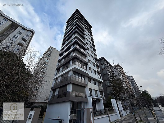 Caddebostan'da Panoramik Manzaralı, Geniş 5+1 Penthouse Daire