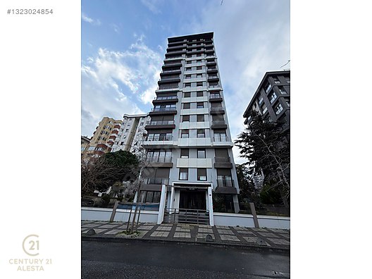 Caddebostan'da Panoramik Manzaralı, Geniş 5+1 Penthouse Daire