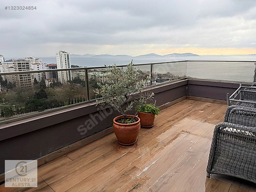 Caddebostan'da Panoramik Manzaralı, Geniş 5+1 Penthouse Daire