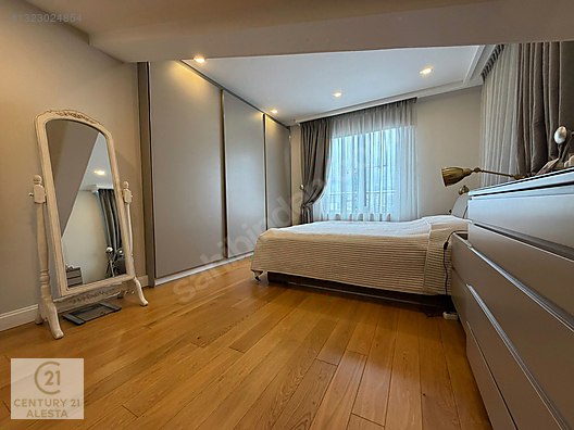 Caddebostan'da Panoramik Manzaralı, Geniş 5+1 Penthouse Daire