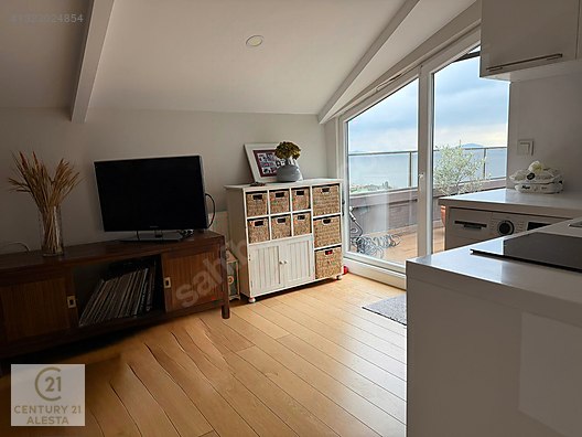 Caddebostan'da Panoramik Manzaralı, Geniş 5+1 Penthouse Daire