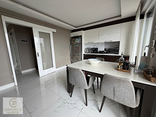 Caddebostan'da Panoramik Manzaralı, Geniş 5+1 Penthouse Daire