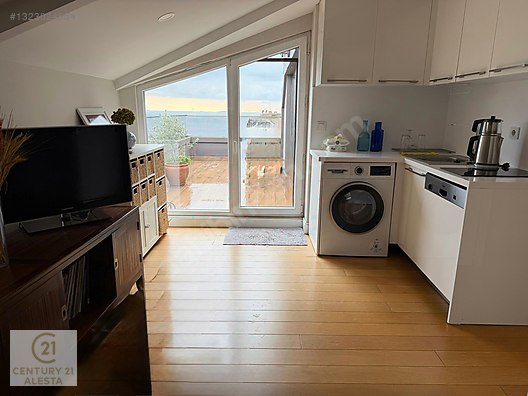 Caddebostan'da Panoramik Manzaralı, Geniş 5+1 Penthouse Daire