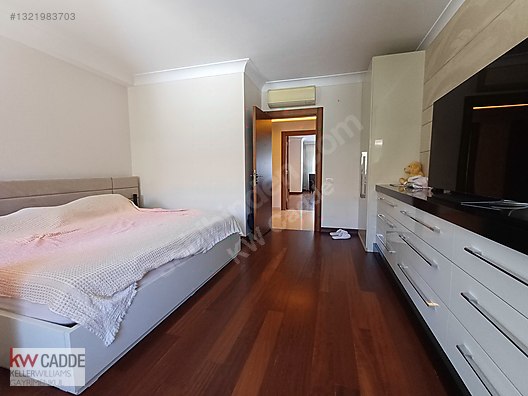 Caddebostan'da Satılık 280 m² Geniş ve Ferah 3+2 Daire