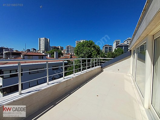 Caddebostan'da Satılık 280 m² Geniş ve Ferah 3+2 Daire