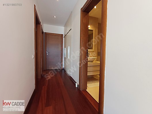 Caddebostan'da Satılık 280 m² Geniş ve Ferah 3+2 Daire