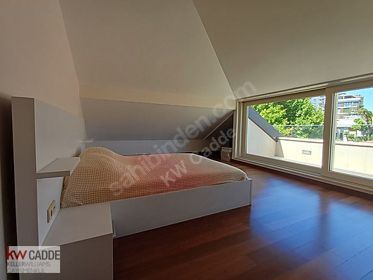 Caddebostan'da Satılık 280 m² Geniş ve Ferah 3+2 Daire