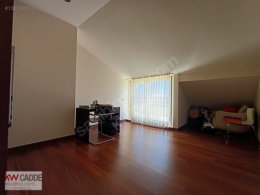 Caddebostan'da Satılık 280 m² Geniş ve Ferah 3+2 Daire