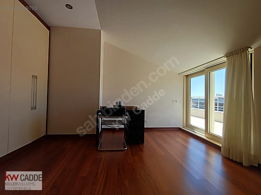 Caddebostan'da Satılık 280 m² Geniş ve Ferah 3+2 Daire